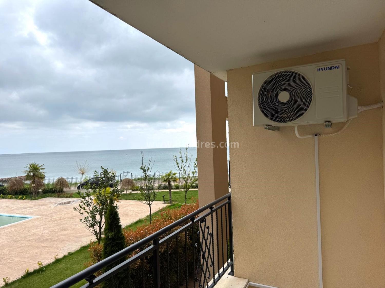 Sea view apartment in Sveti Vlas І №4170