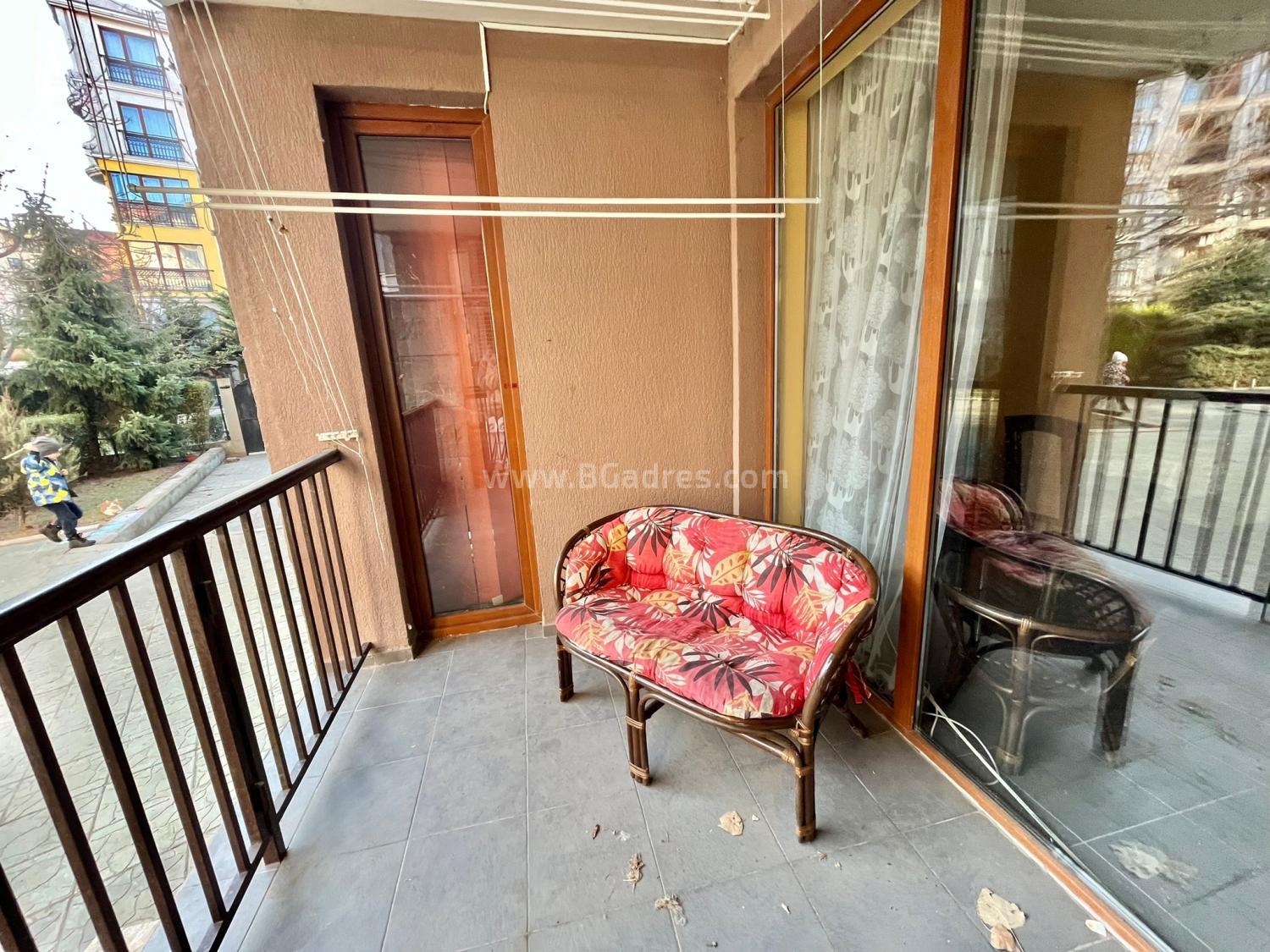 Two bedroom apartment with low maintenance fee І №2769