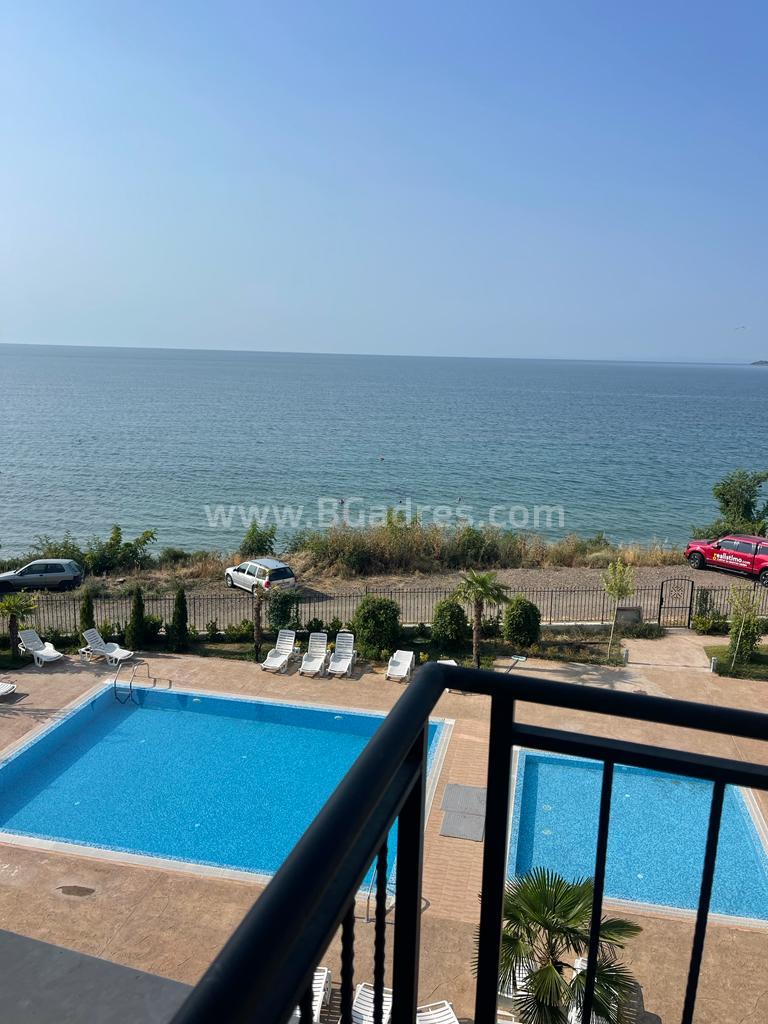 Apartment with direct sea view І №3682