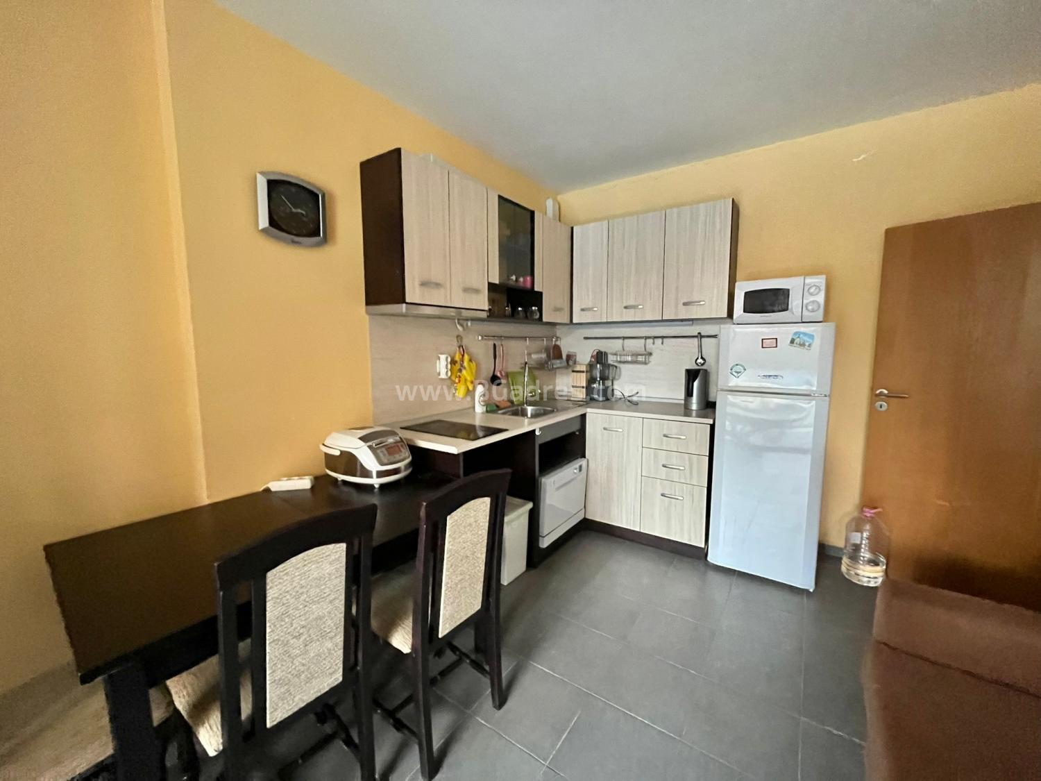 Two bedroom apartment with low maintenance fee І №2769
