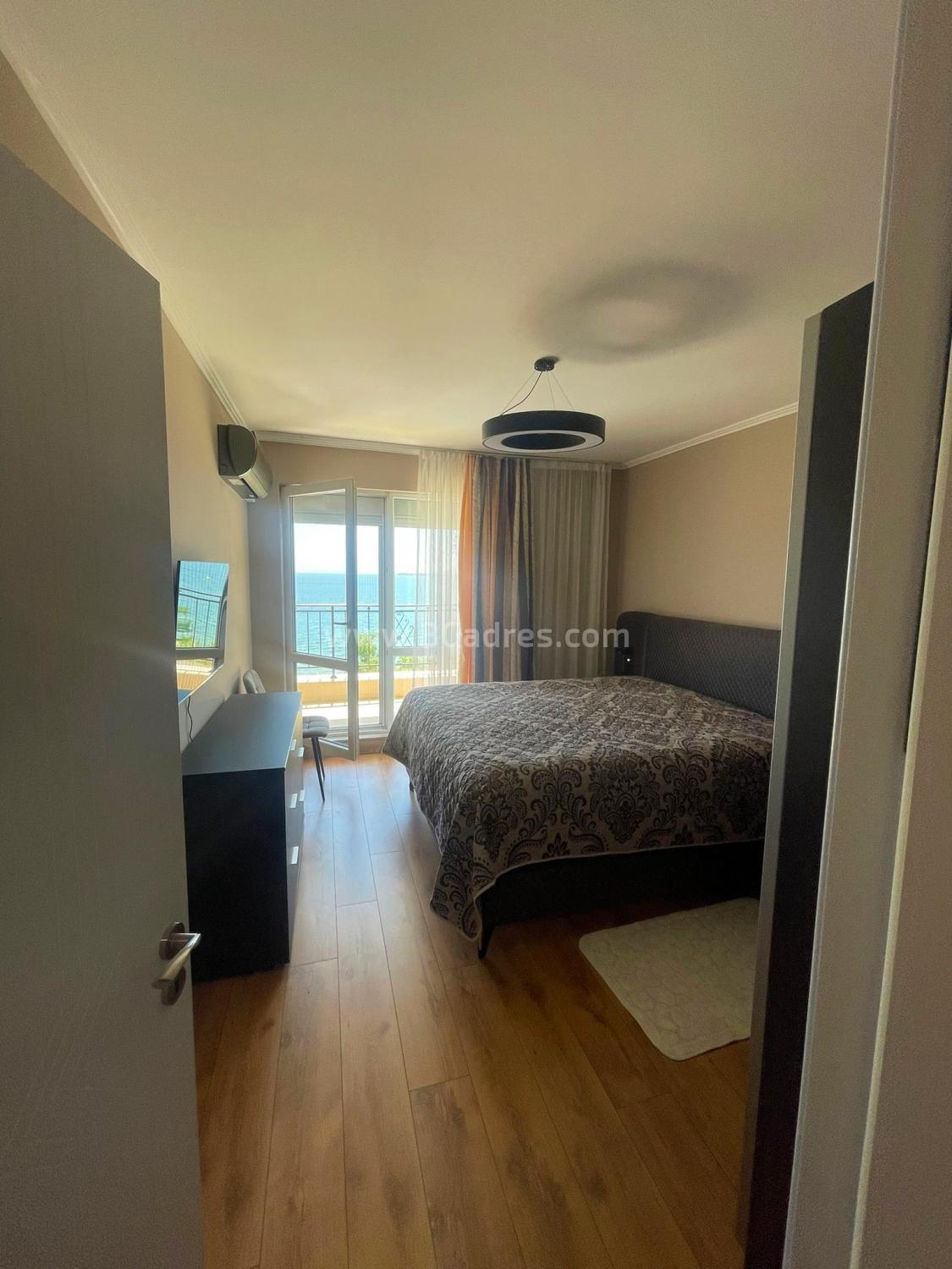 Apartment with direct sea view І №3682