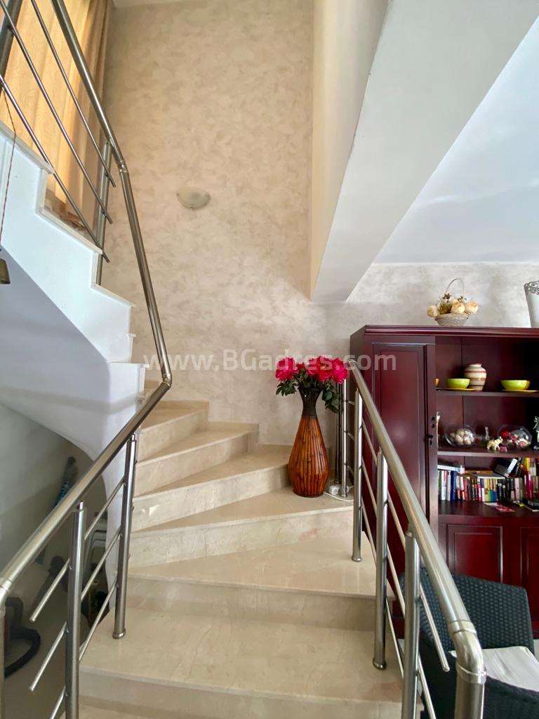 Таунхаус близо до плажа на изгодна цена І №3101