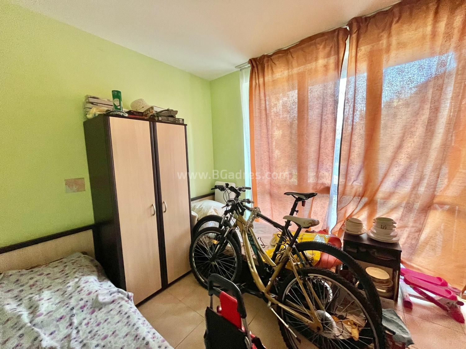 Two bedroom apartment with low maintenance fee І №2769