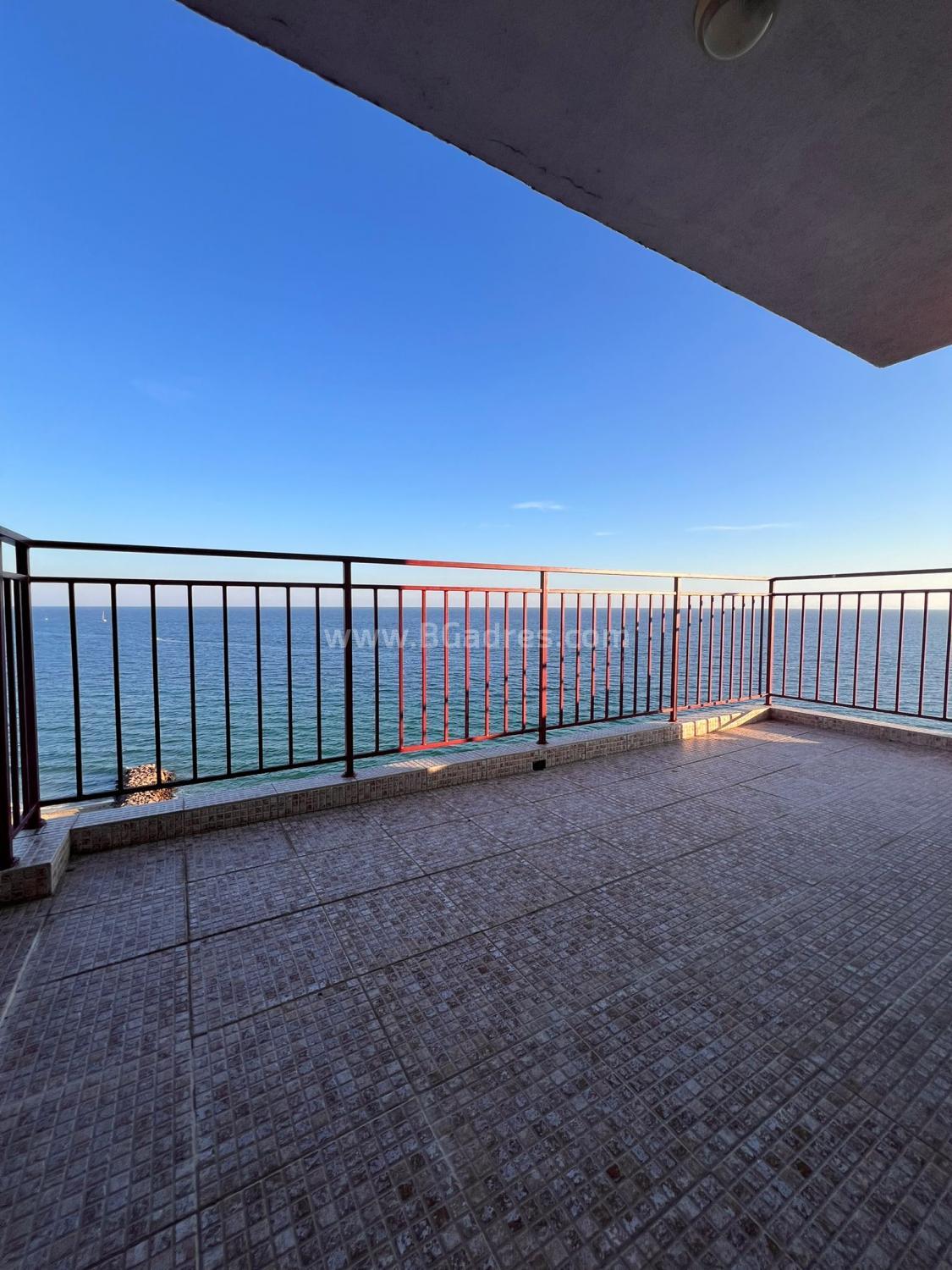 Апартамент в фронтална гледка море І №4032