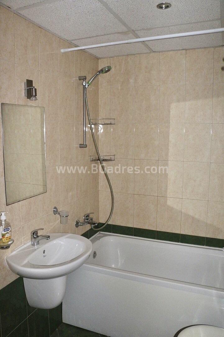 Two bedroom apartment with low maintenance fee І №2769