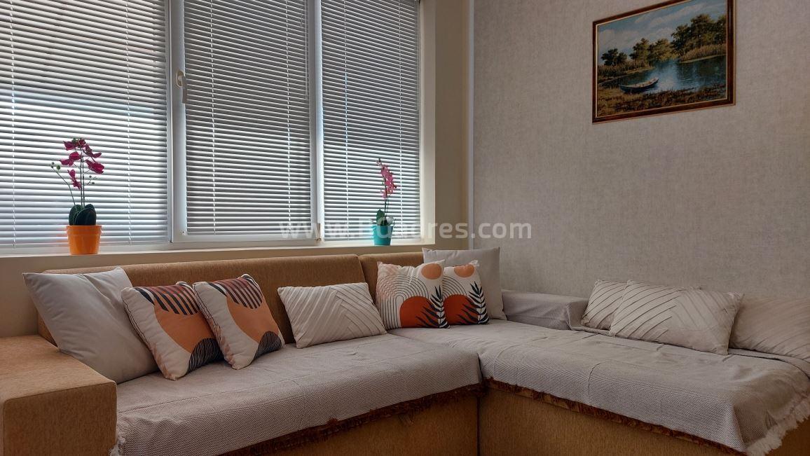 Голям апартамент за постоянно живеене в Поморие І №3140