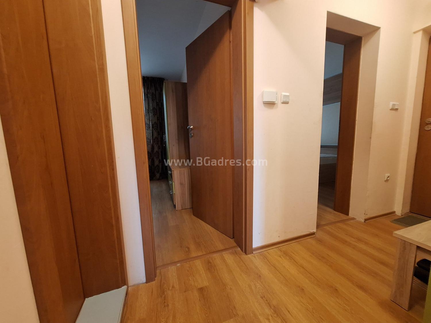 Апартамент в комплекс Шато дел Мар І №4338