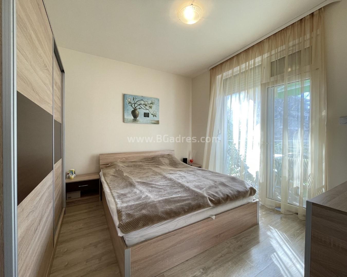 Изгоден тристаен апартамент до морето І №3450