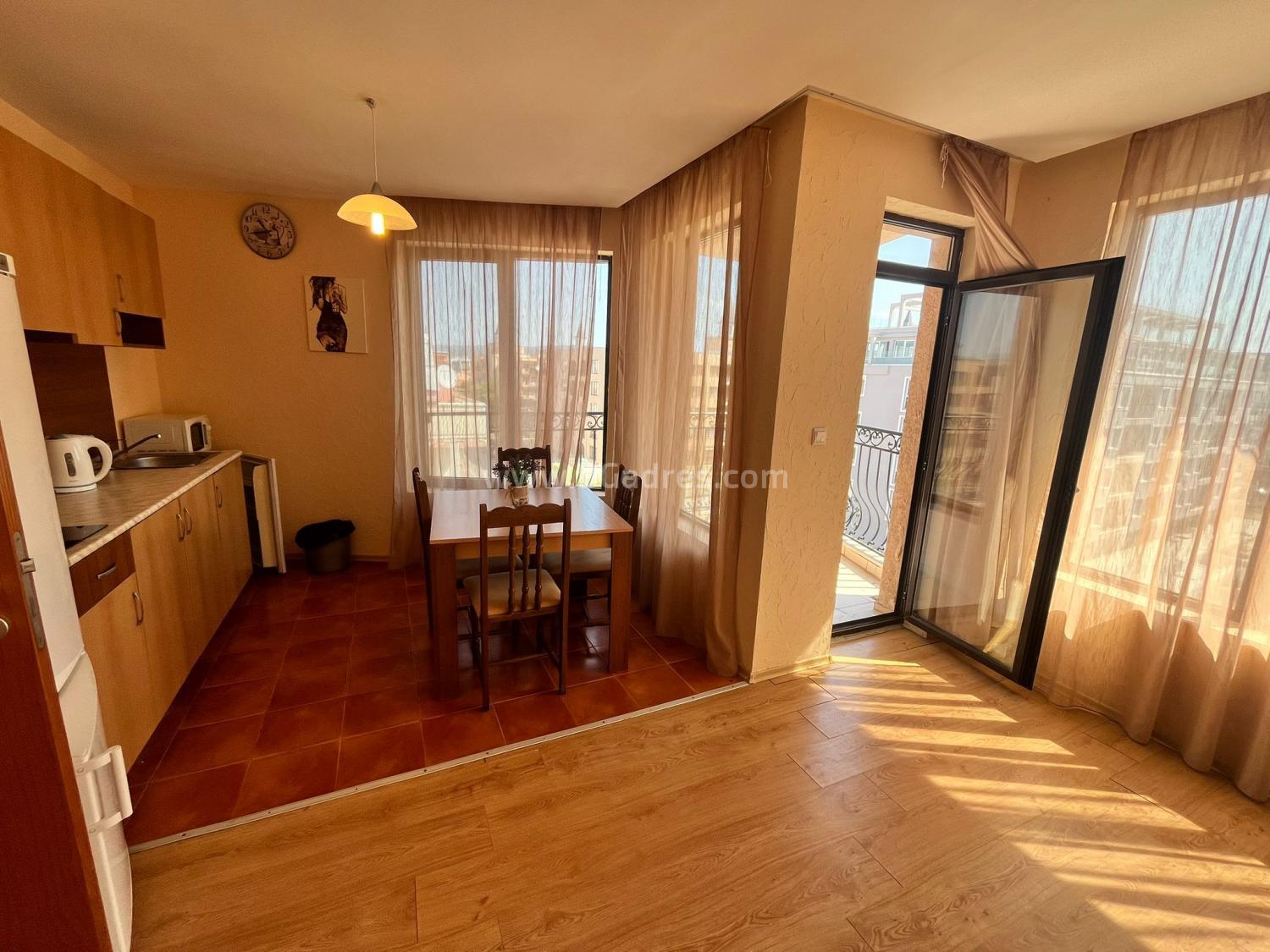 Голям апартамент на изгодна цена І №3796