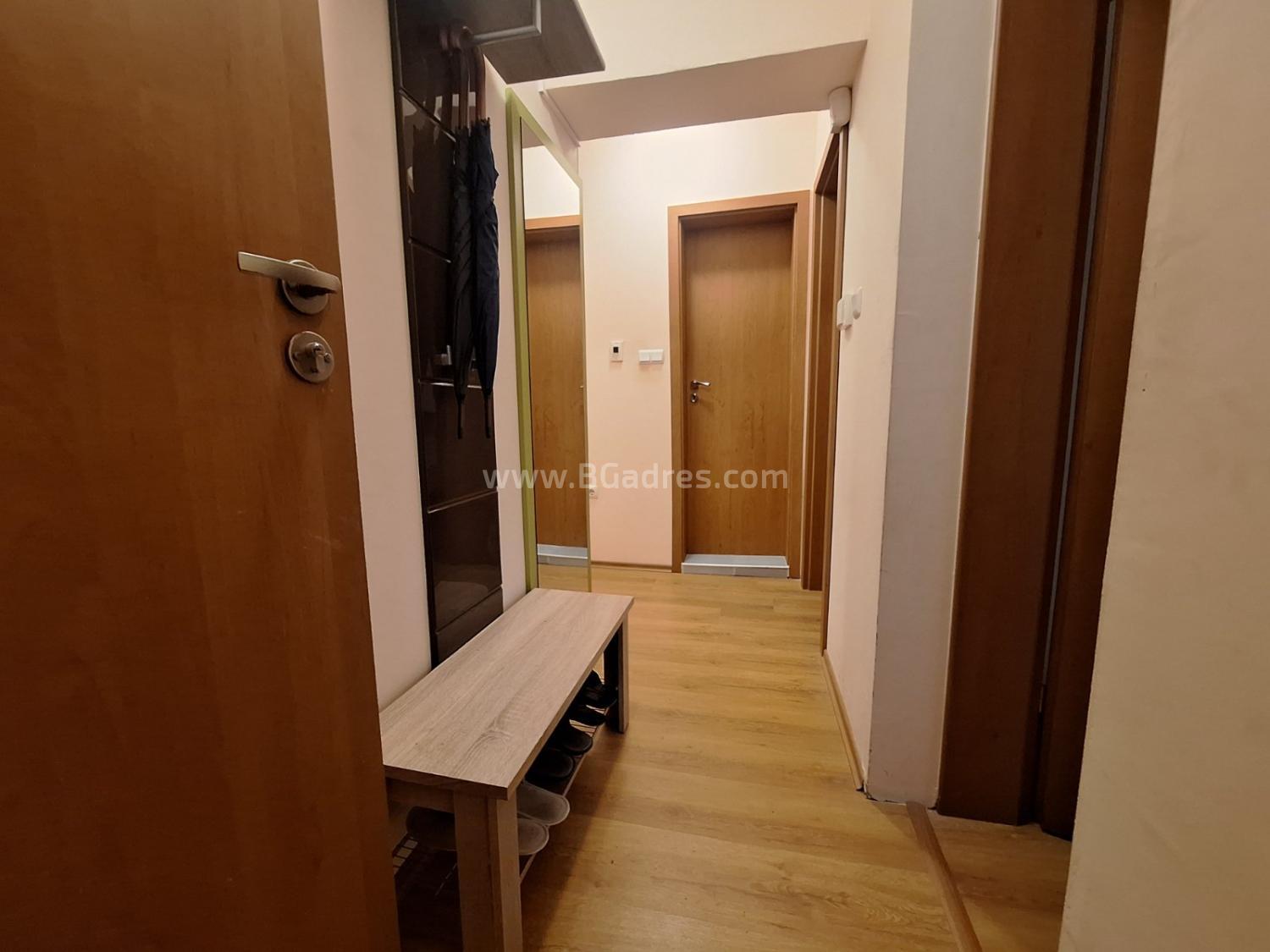 Апартамент в комплекс Шато дел Мар І №4338