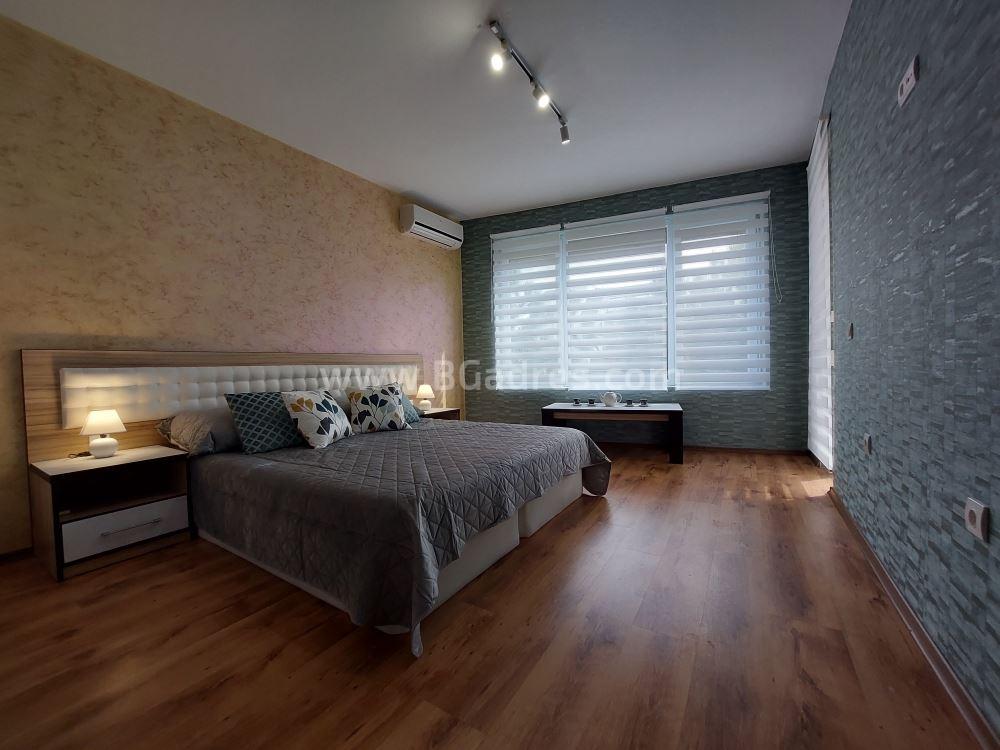 Stylish townhouse in Saint Vlas I №2401