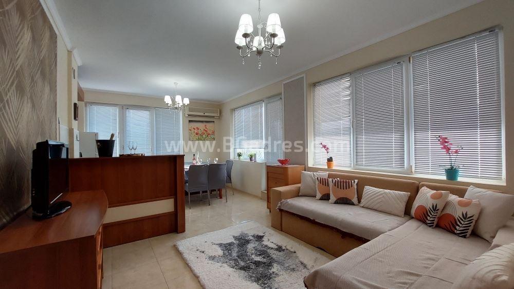 Голям апартамент за постоянно живеене в Поморие І №3140