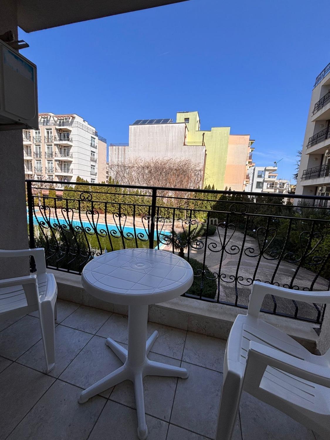 Apartment in the Dawn Park complex І №4670