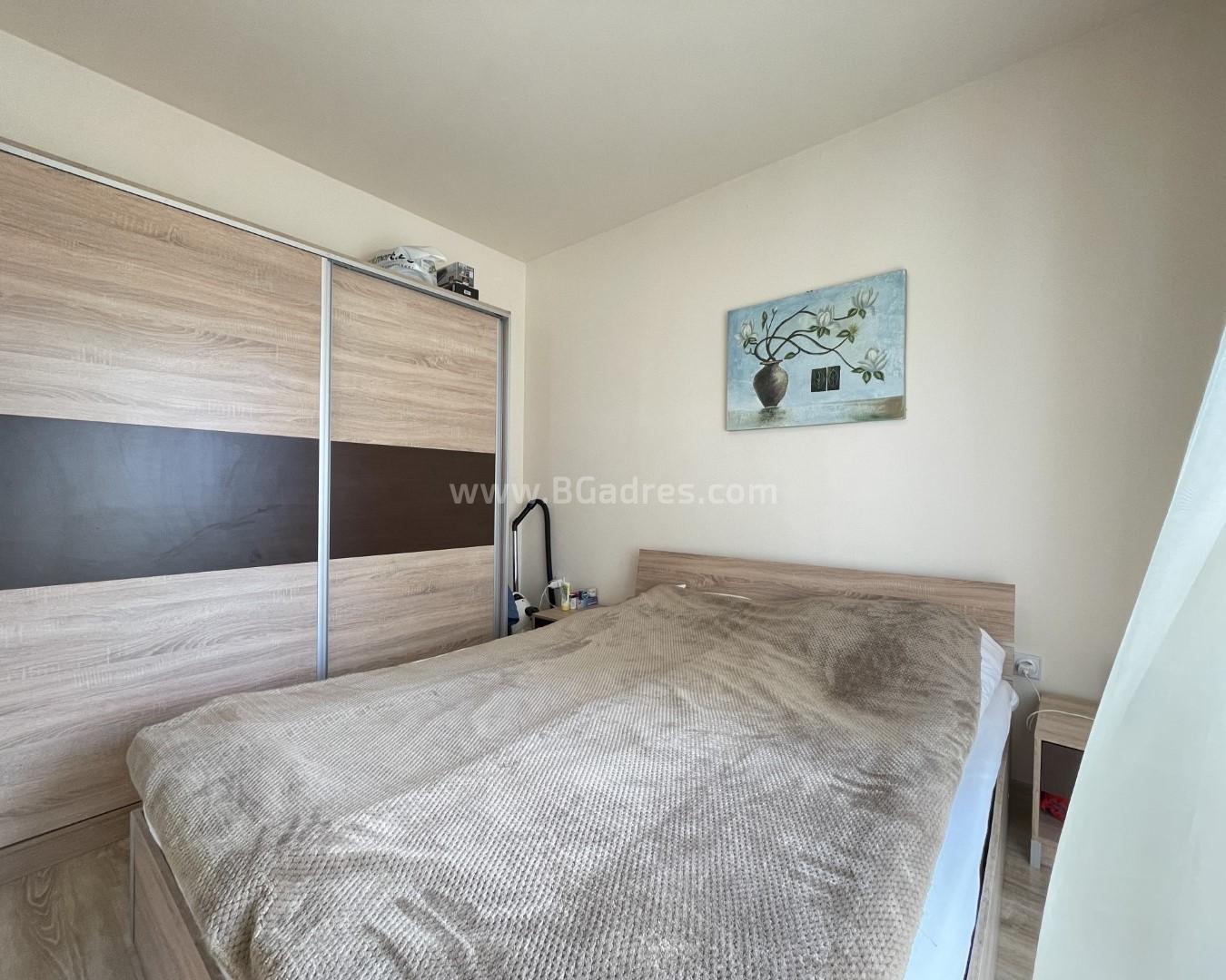 Изгоден тристаен апартамент до морето І №3450