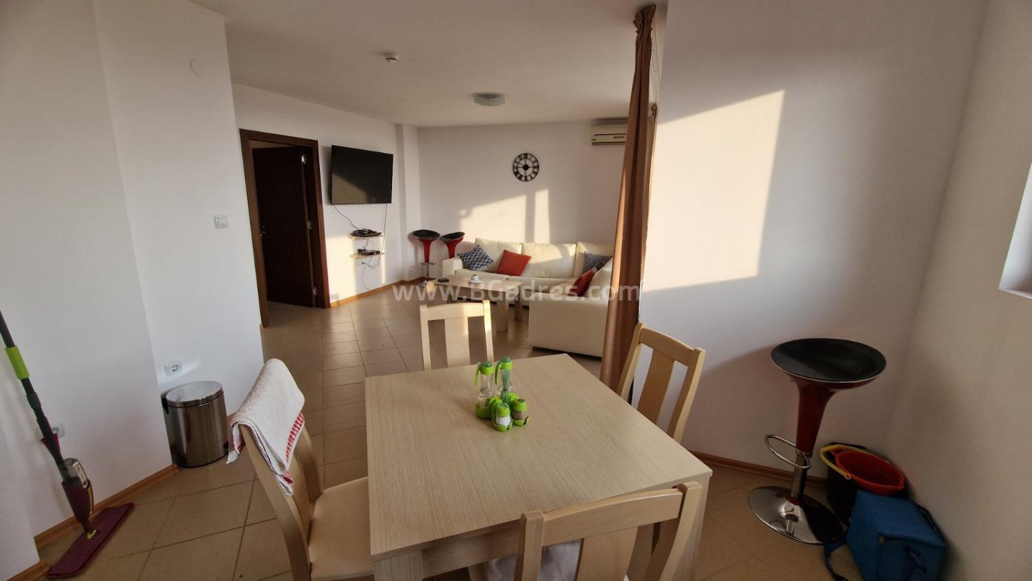 Wohnung mit neuen Möbeln am Meer І №4106