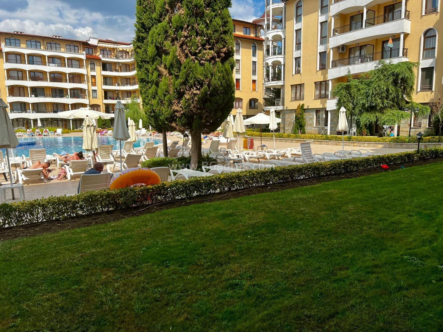 Квартира в комплексе Роял Сан І №3834