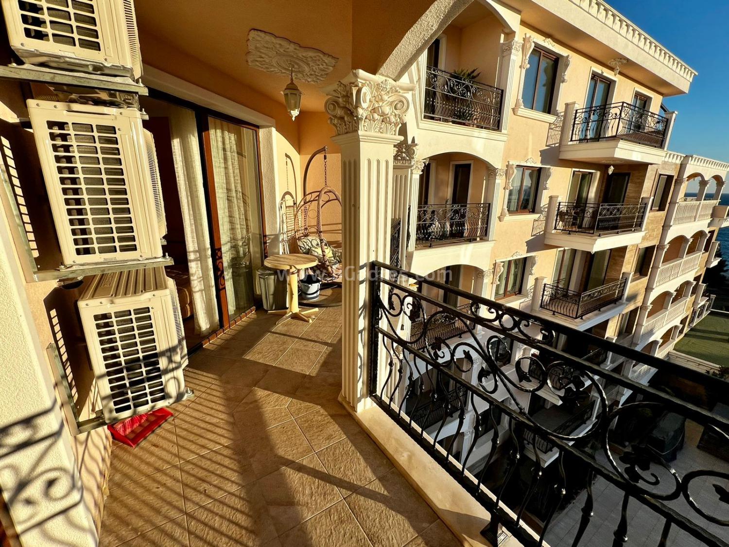 Апартамент в комплекс Валенсия Гардънс І №4002