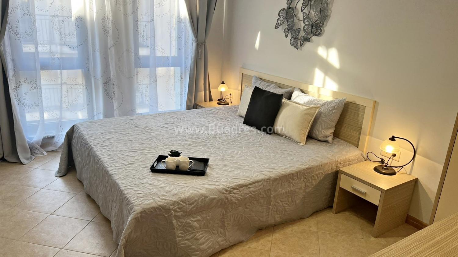 Renovated apartment in Royal Sun complex І №2736