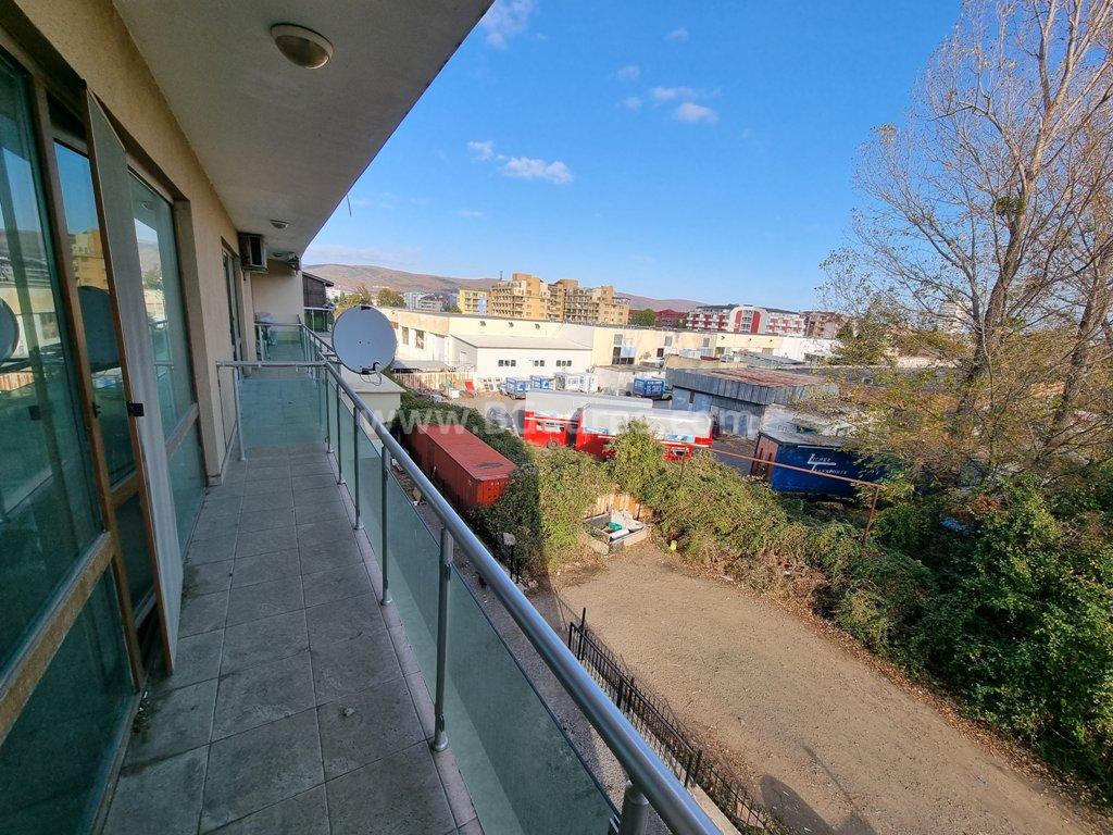 Large studio with low fee І №2857