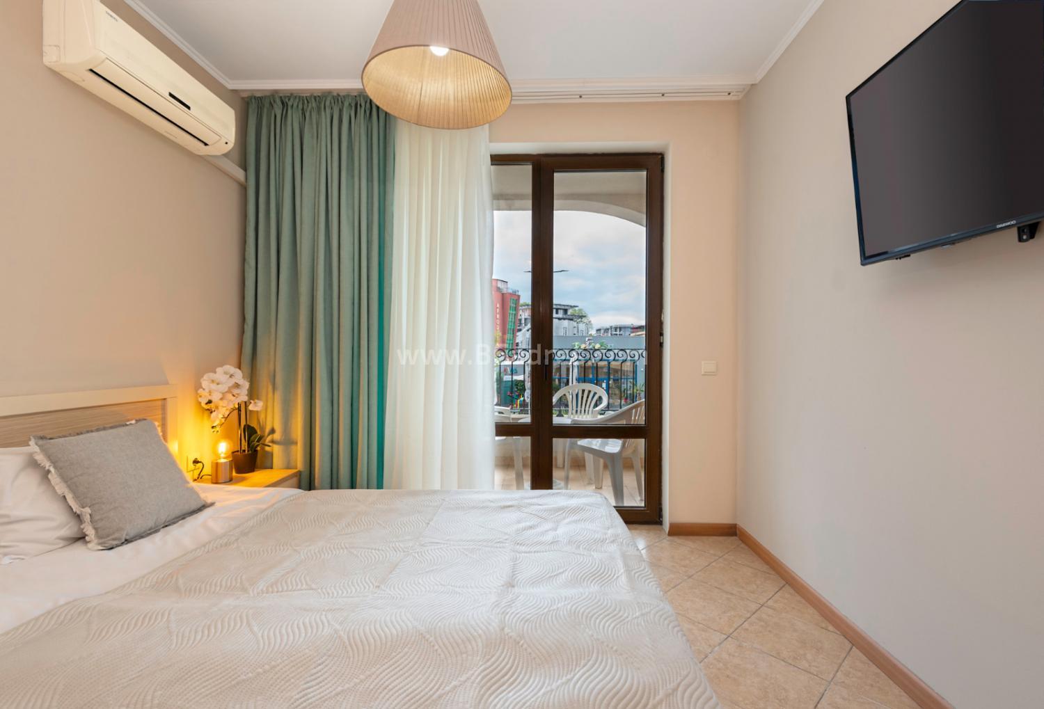 Студия в комплексе Роял Сан І №4399