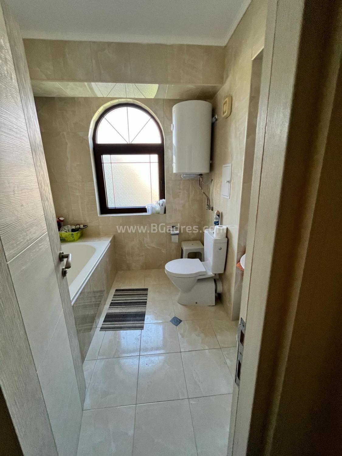 Тристаен апартамент в комплекс Естебан І №3630