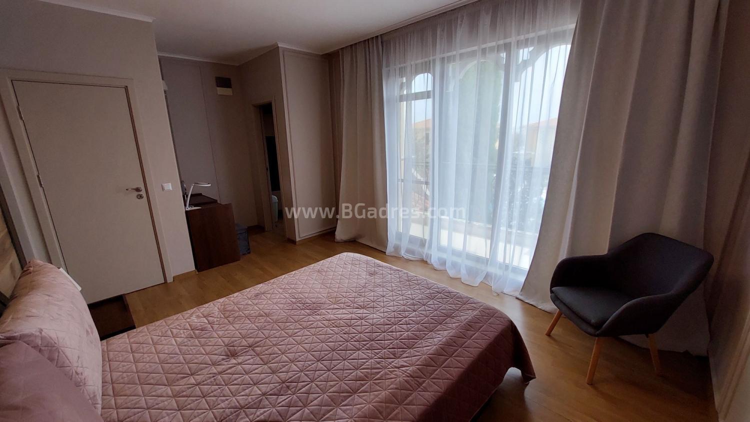 A house in a complex for year-round living І №3170