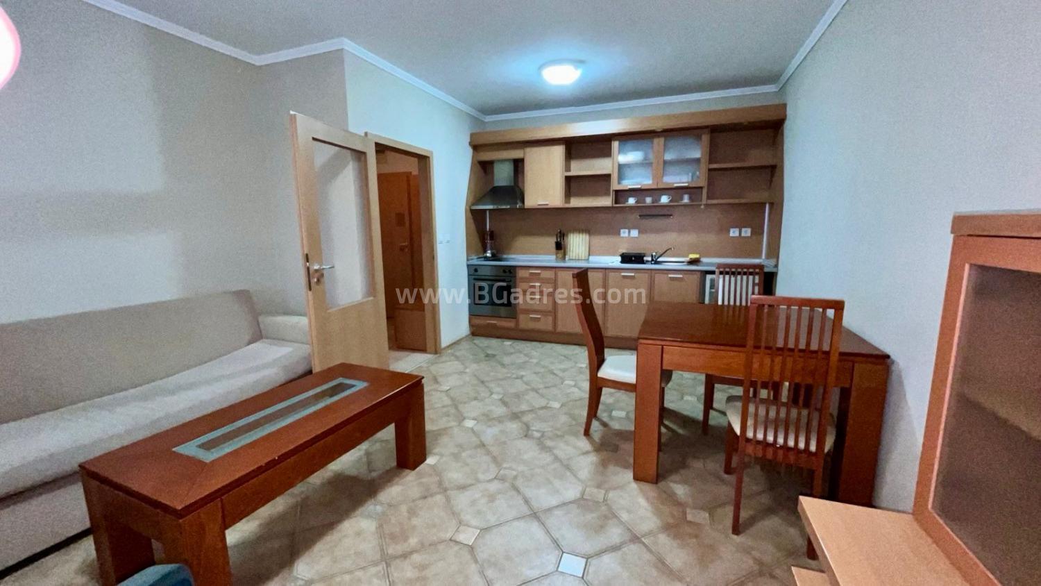 Apartment in the Central Plaza complex І №3978