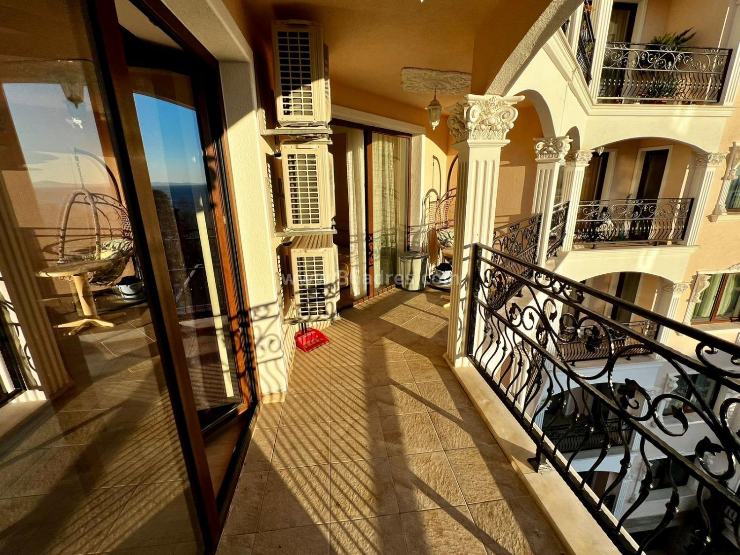 Апартамент в комплекс Валенсия Гардънс І №4002