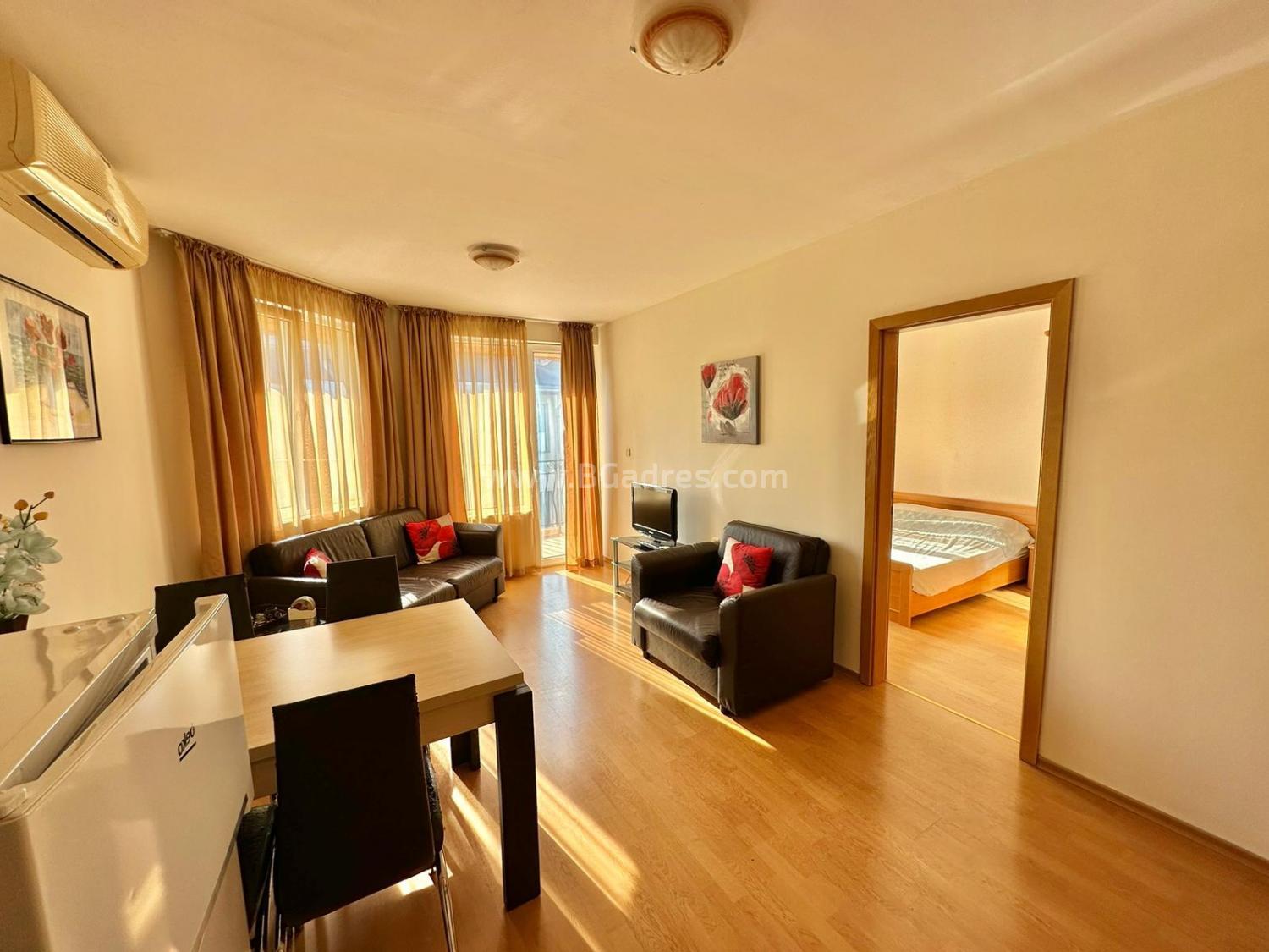 Preiswerte Dreizimmerwohnung in Sveti Vlas І №3033