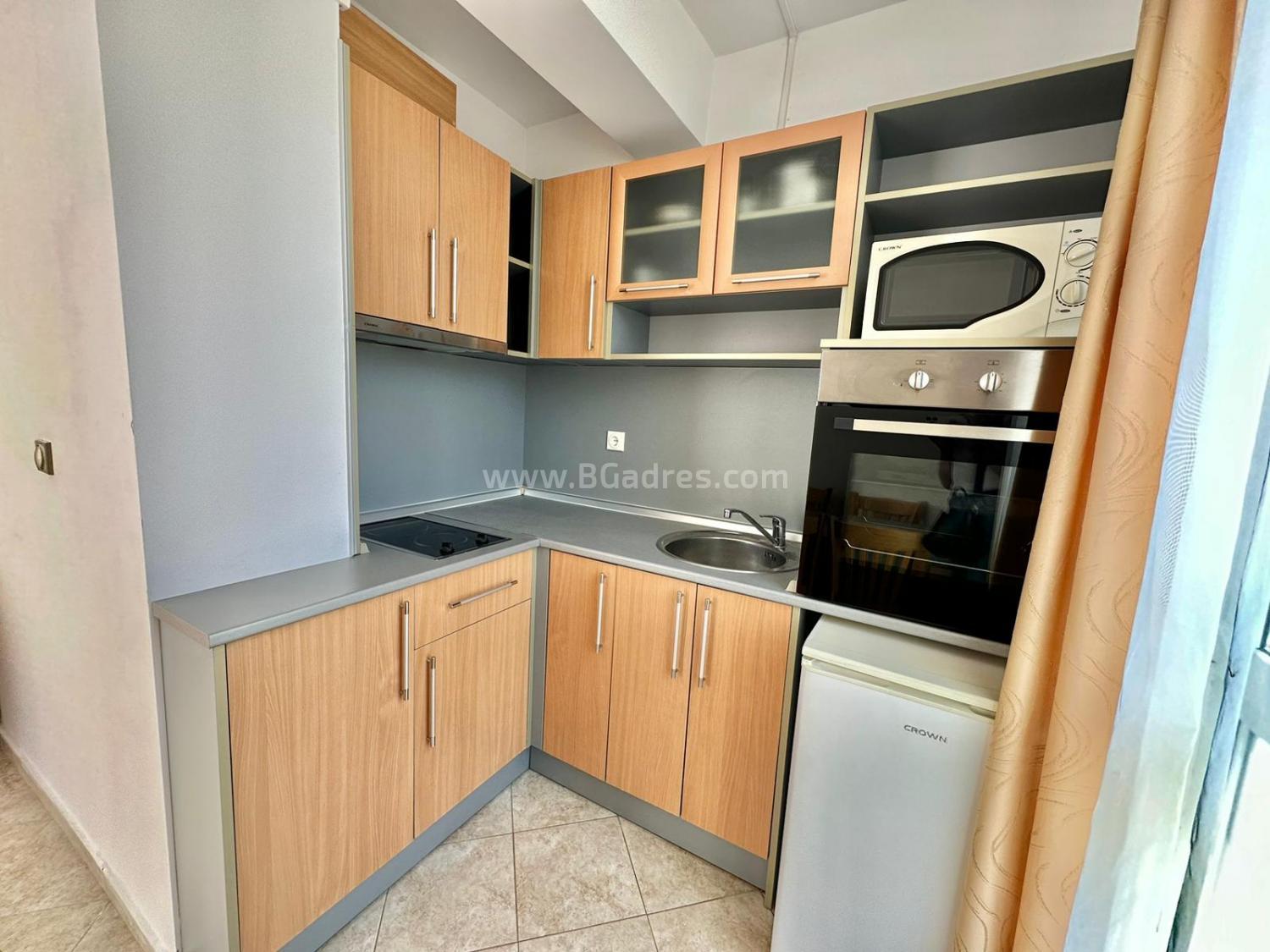 Большая студия в комплексе Силвер Спрингс І №3023