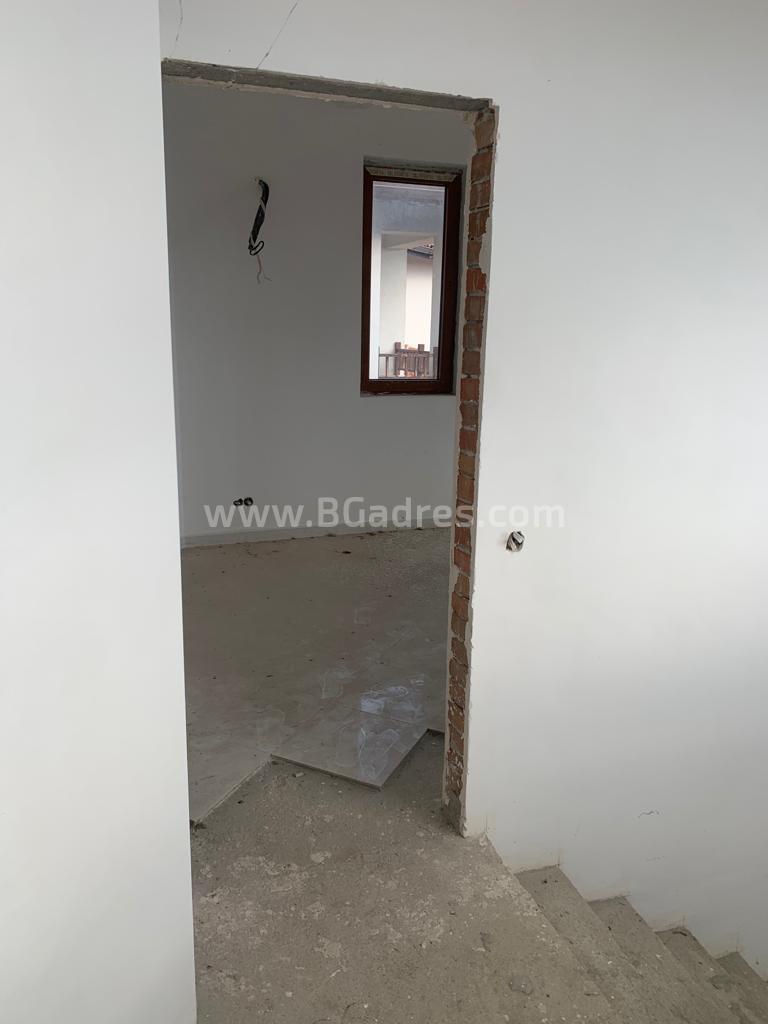 A house with a swimming pool at a bargain price І №2778