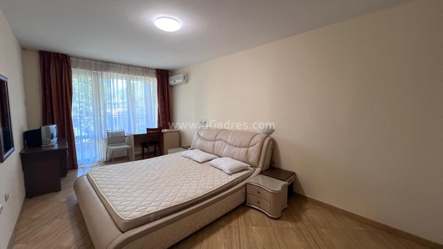 Апартамент в комплекс Голдън Дриймс І №3890