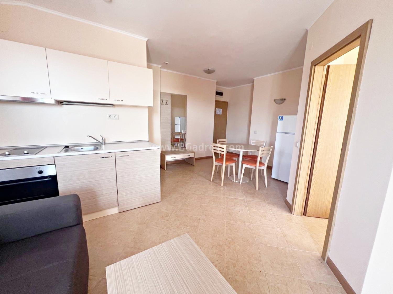 Апартамент в комплексе Роял Сан І №4042