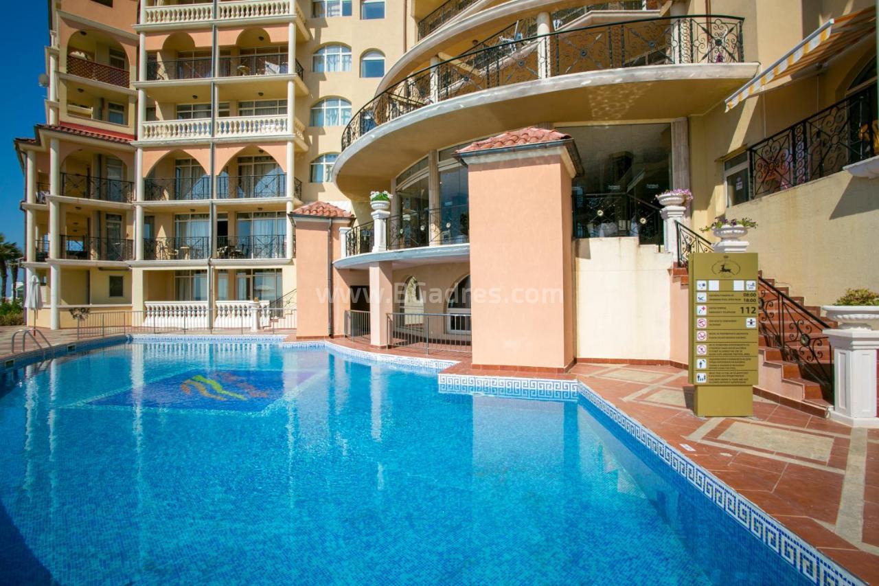 Квартира на первой линии моря в Елените І №3461