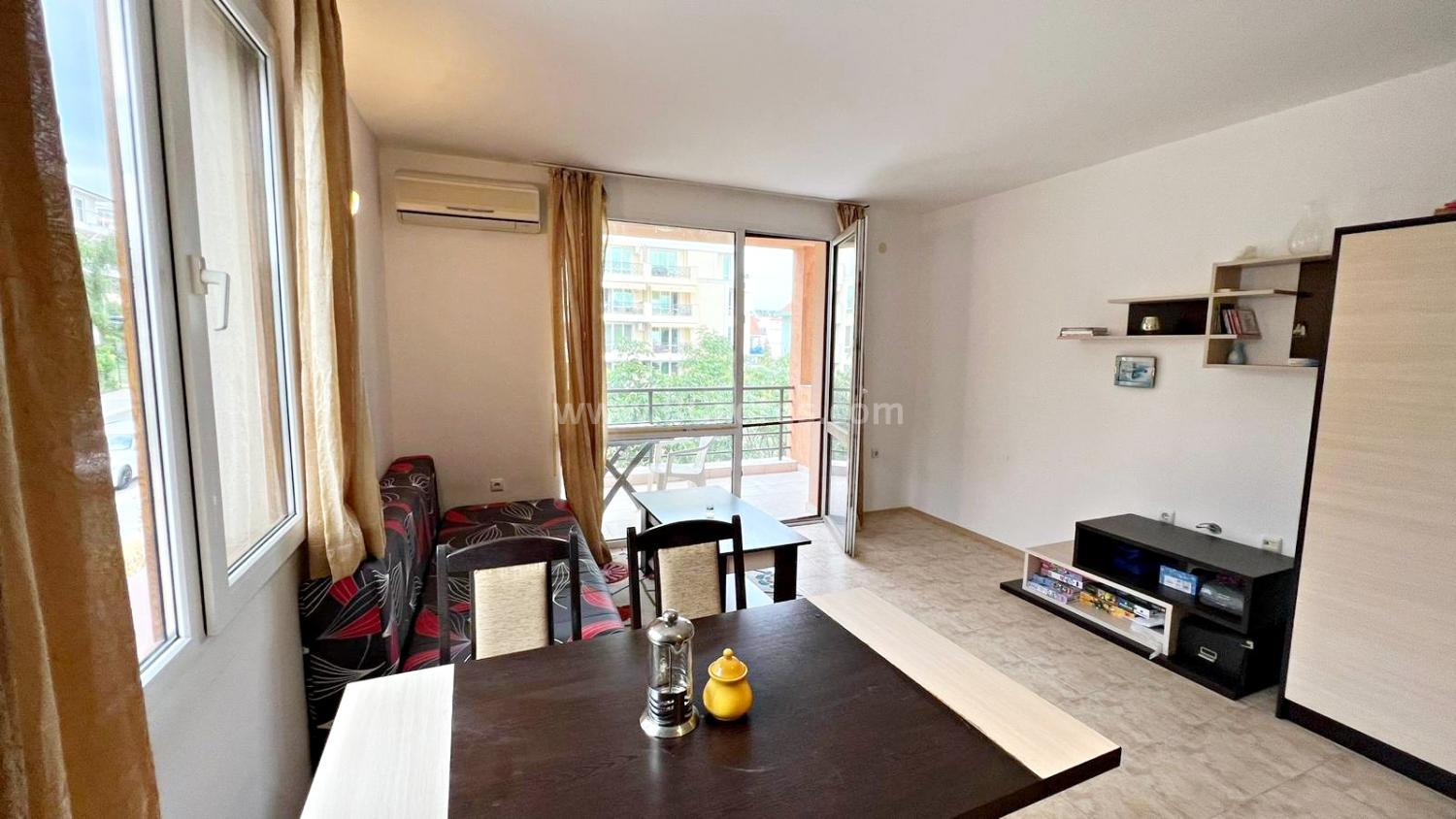 Apartment in St. Vlas at a bargain price І №3081