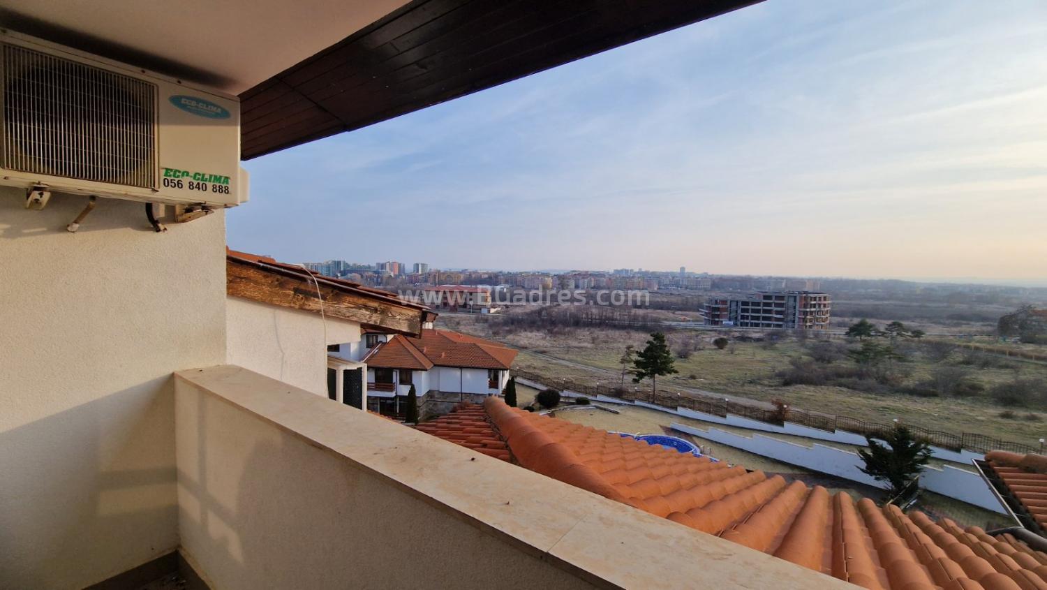 Wohnung mit neuen Möbeln am Meer І №4106