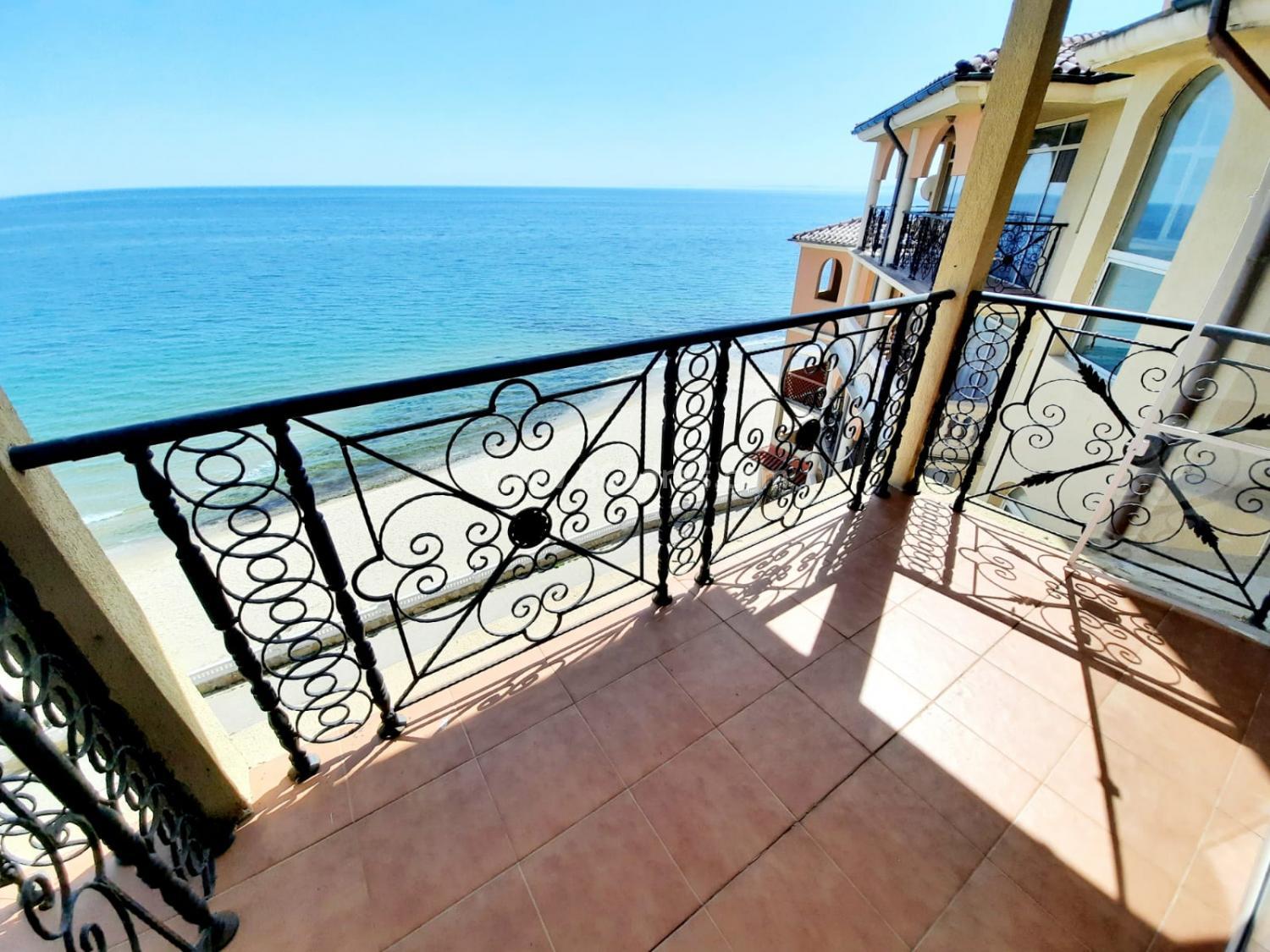 Apartment mit direktem Meerblick in Elenite І №3754