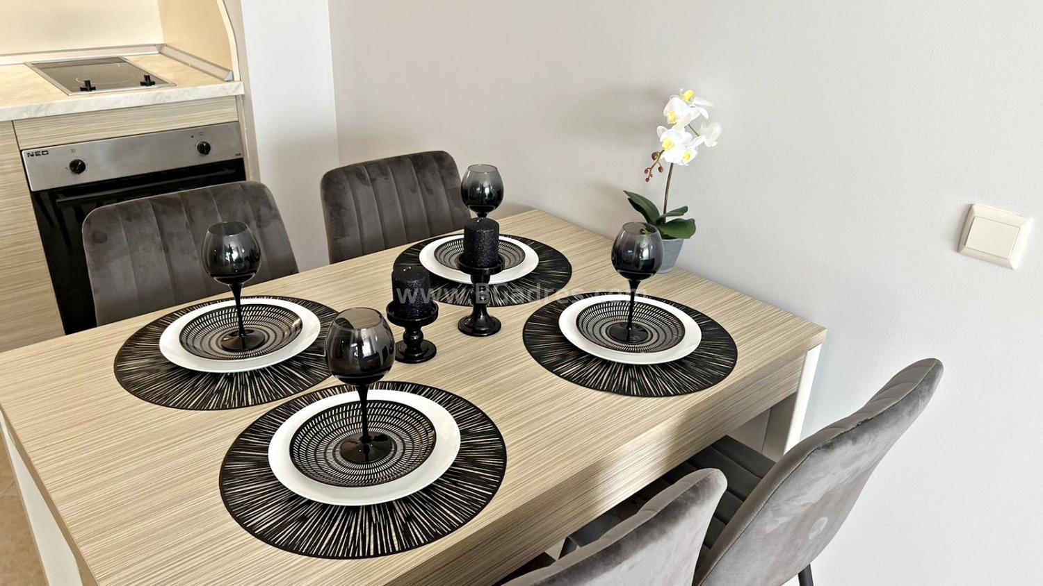 Renovated apartment in Royal Sun complex І №2736