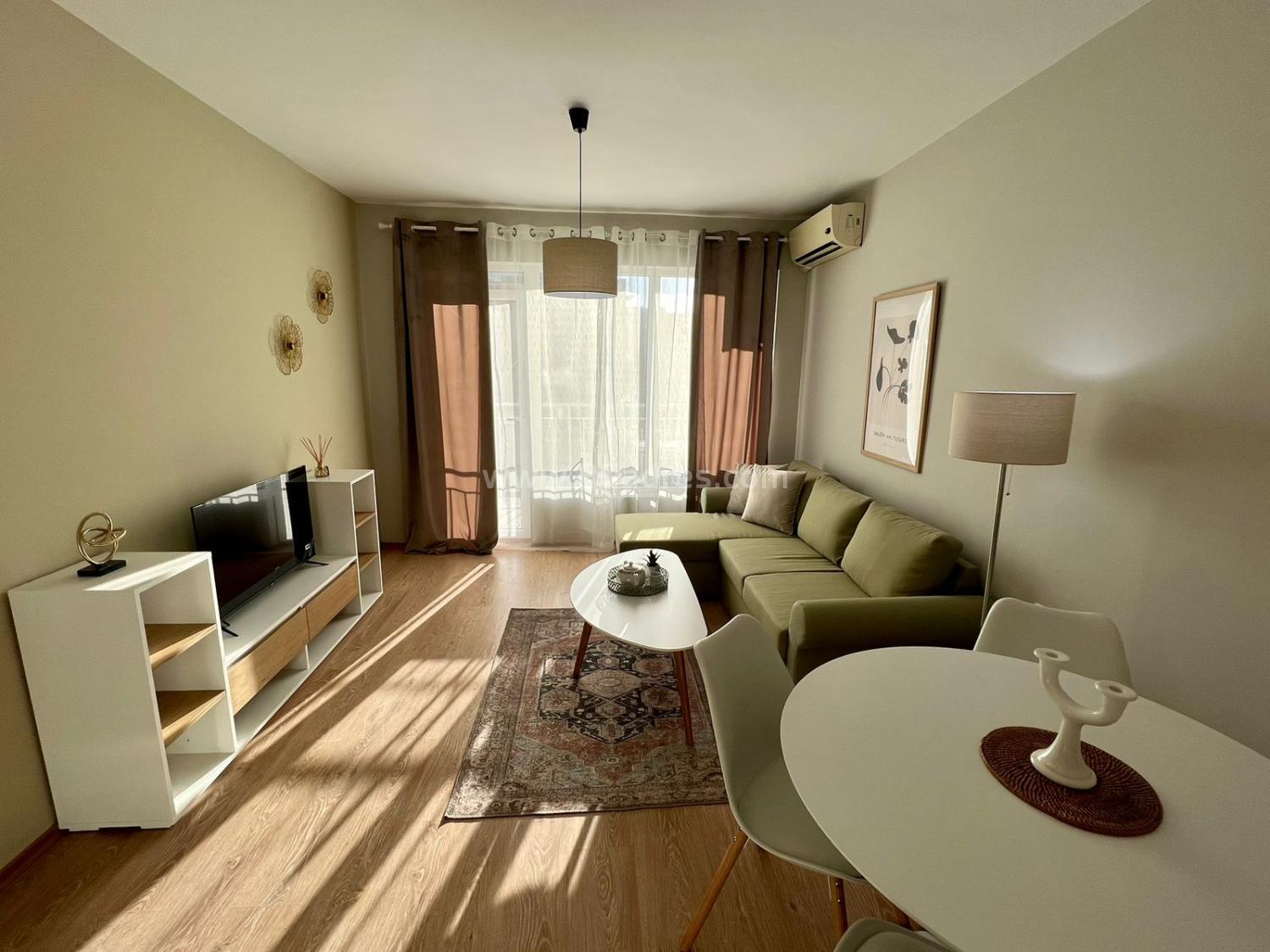 One bedroom apartment on the seaside at a bargain price І №3219