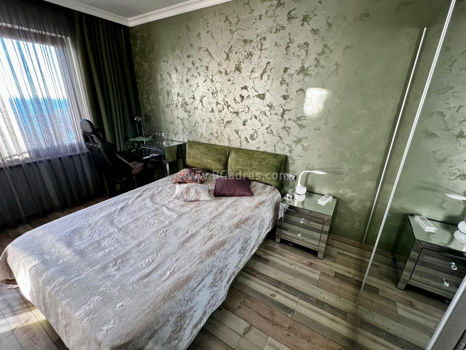 Апартамент в комплекс Валенсия Гардънс І №4002