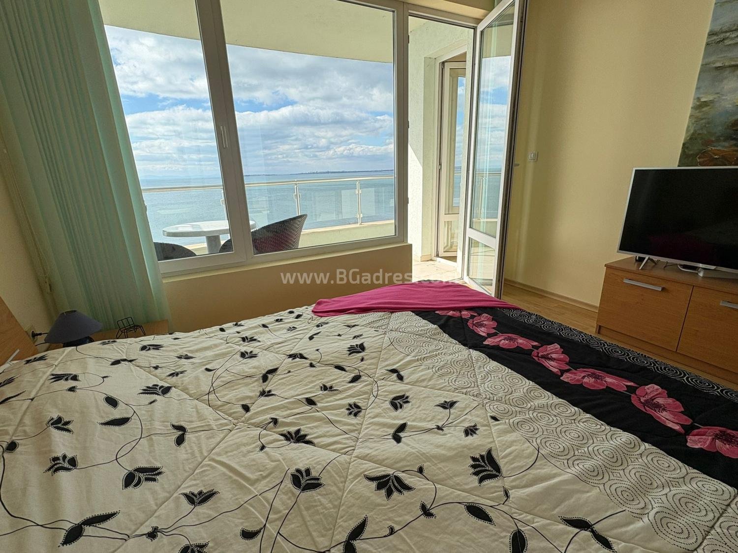 Апартамент с гледка море в к-с Алекс Бийч І №4598