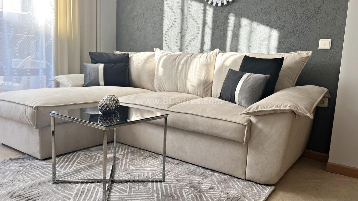 Renovated apartment in Royal Sun complex І №2736