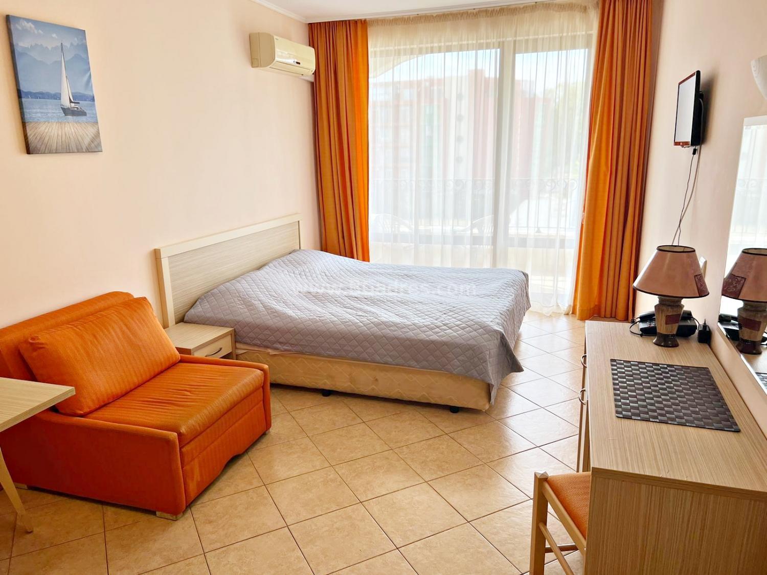 Студио в комплекс Роял Сън І №3190