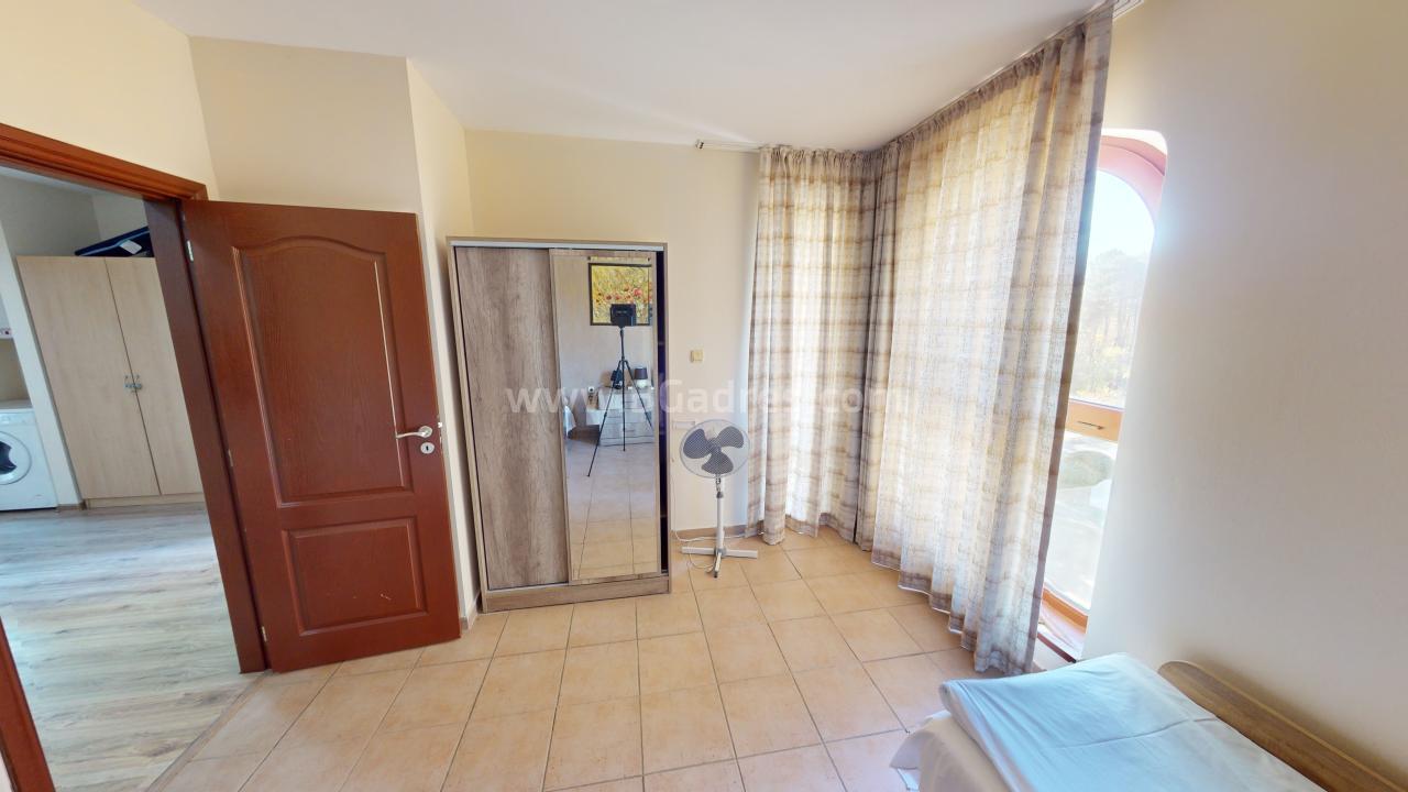 Голям апартамент в комплекс Самър Дриймс І №3919