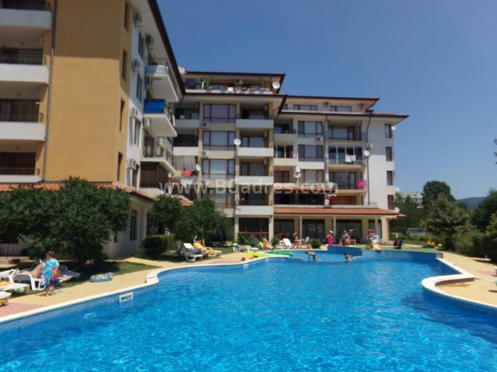 Large studio with low maintenance fee І №3252