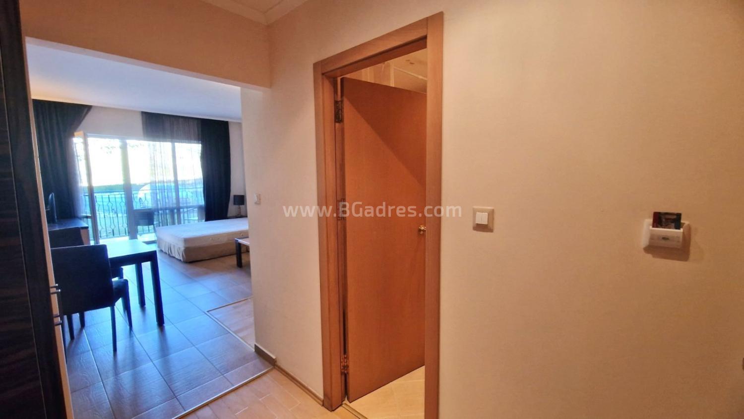 Студио в комплекс Маджестик І №3290