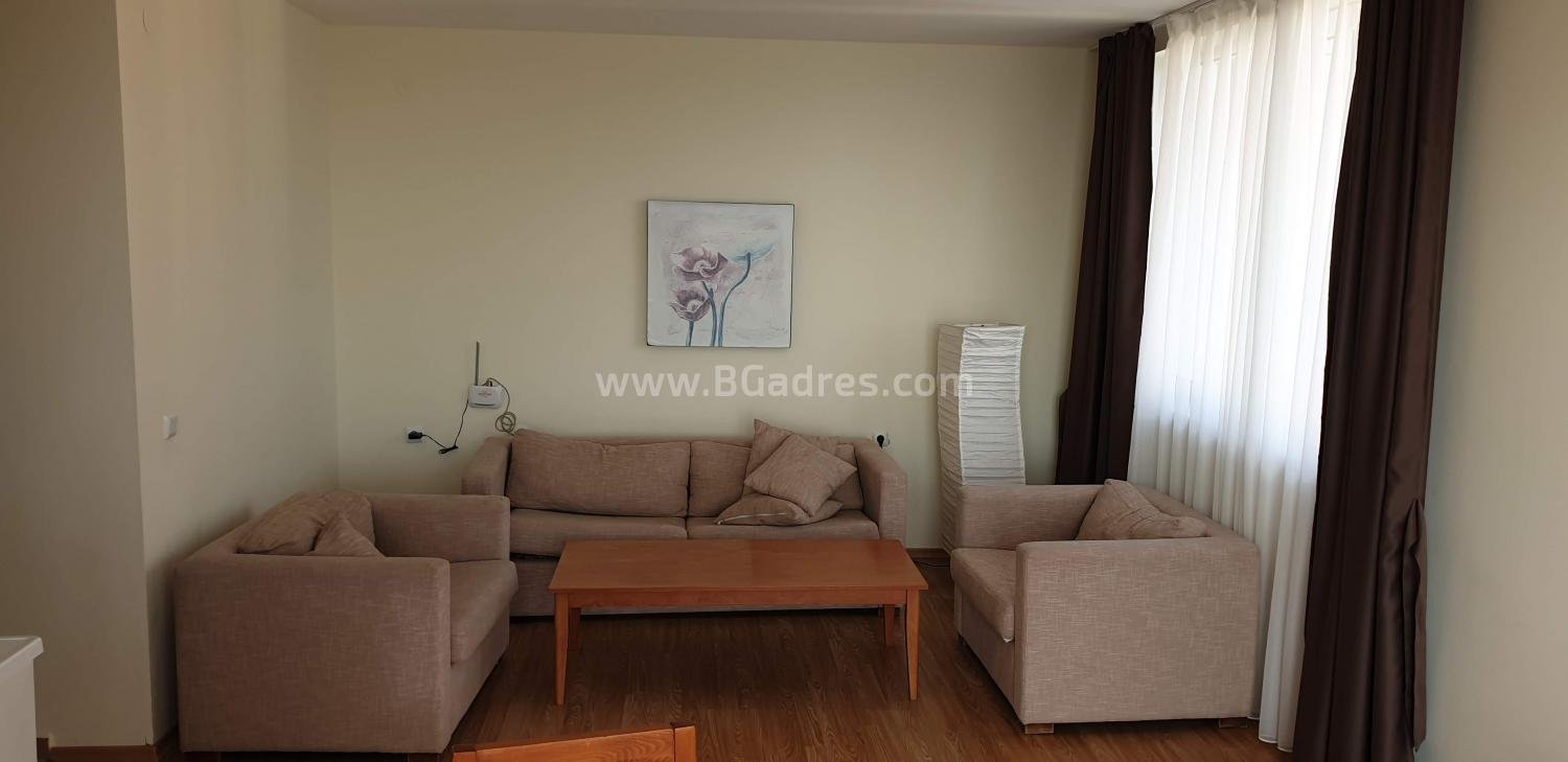 Wohnung mit frontalem Meerblick I №2479