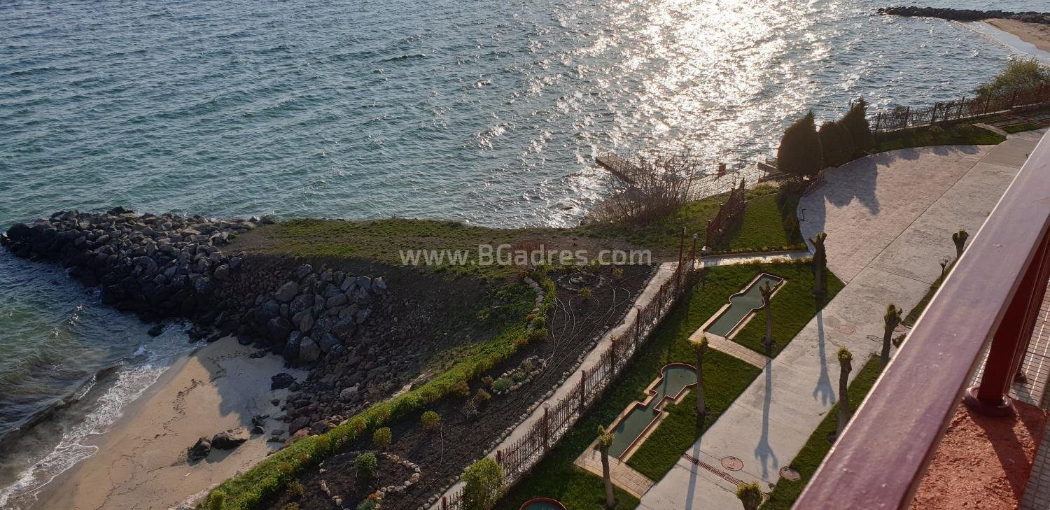 Wohnung mit frontalem Meerblick I №2479