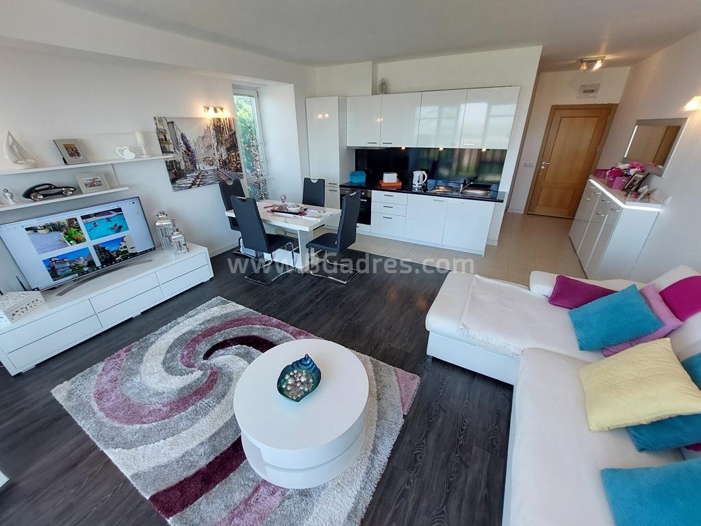 Apartment with good furniture in Kosharitsa I №2680