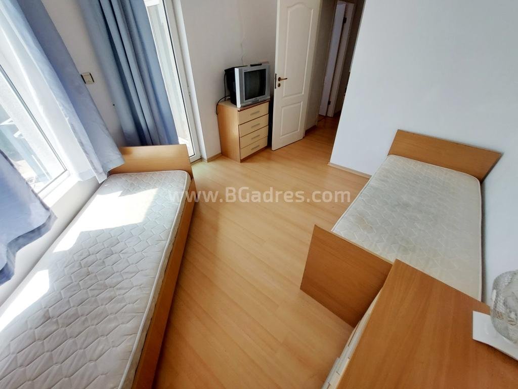 Inexpensive three-room apartment on the seashore I №2507